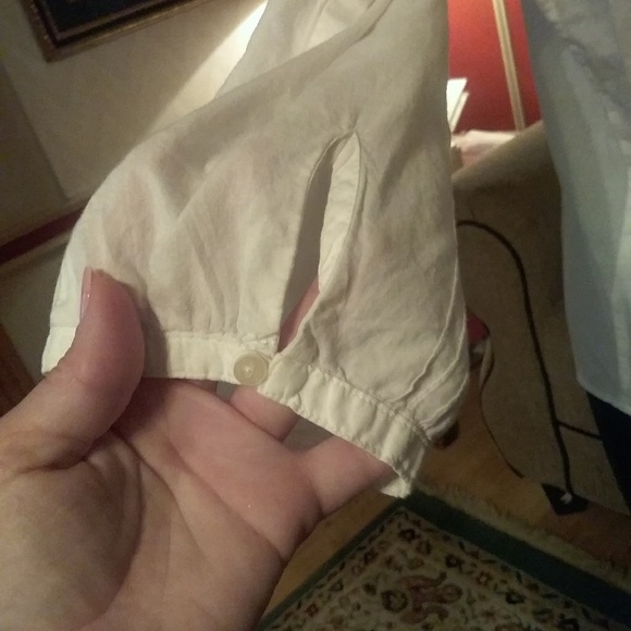 G. H. Bass & Co. Blouse - Picture 5 of 6